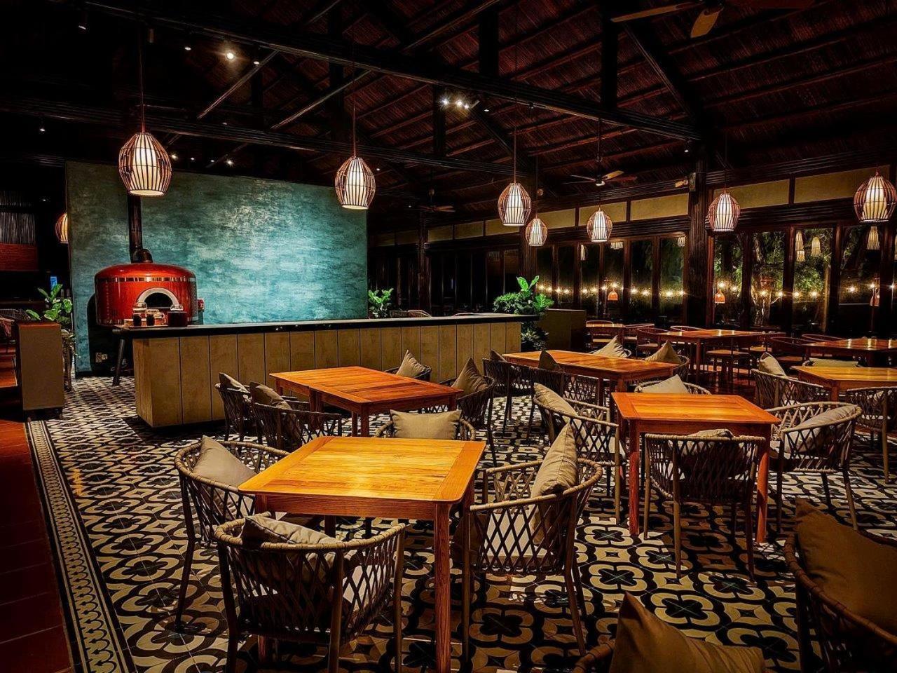 Vinpearl Resort & Spa Phu Quoc Exterior foto Interior of the restaurant